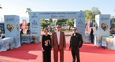 Dante’den Godard’a: İlahi Komedya!