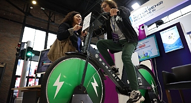 Bilişim ve teknolojinin nabzı bu fuarda attı